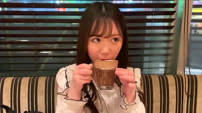 เธอเป็นเพื่อนที่สังกัดชมรมเดียวกันที่มหาวิทยาลัย และเธอเป็นสาวที่มีเสน่ห์ที่สุดในคลับ นี่คือบรรยากาศเซ็กซี่แบบญี่ปุ่น